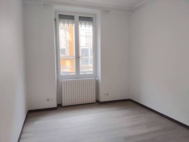 Rent Apartment t2 51.47 m² Grenoble 38000 GARE