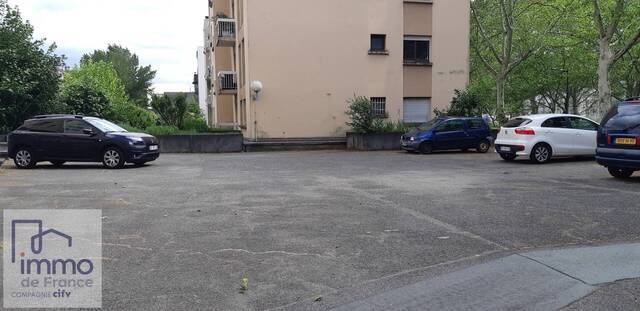 Location stationnement parking extÉrieur à Grenoble (38000) GARE