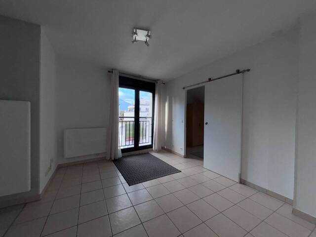 Rent Apartment appartement 2 rooms 38.64 m² Grenoble 38000 CASERNE DE BONNE