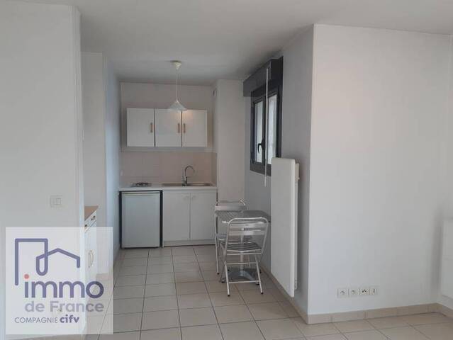 Location Appartement 2 pièces 38.64 m² Grenoble 38000 CASERNE DE BONNE