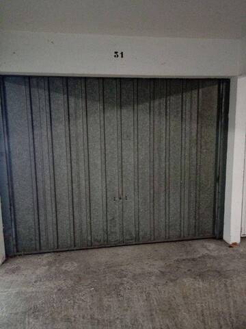 Rent Parking garage 13 m² Meylan 38240