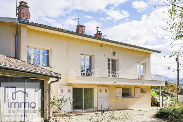 Vendu Maison 5 pièces 119.32 m² Brié-et-Angonnes 38320