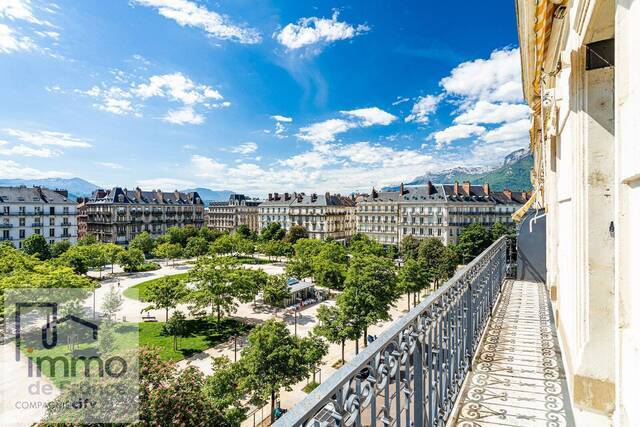 Vente appartement t6 et + 7 pièces 179 m² à Grenoble (38000) - HYPER CENTRE VICTOR HUGO