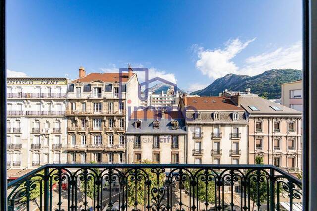 Vente Appartement t3 4 pièces 69 m² Grenoble 38000 Centre-ville - Victor Hugo