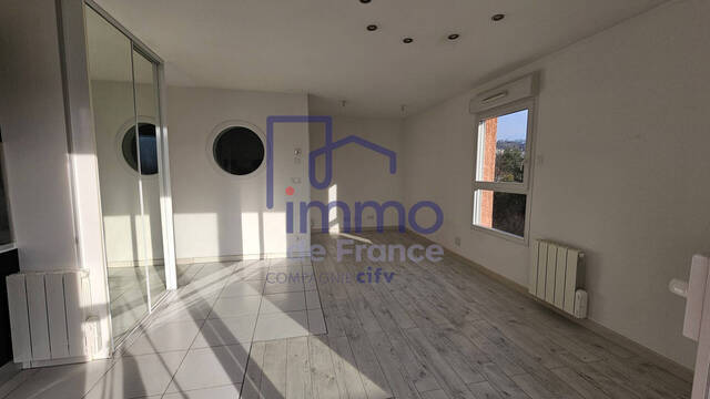 Vente Appartement 4 pièces 75.06 m² Bourgoin-Jallieu 38300