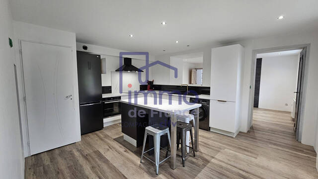 Vente Maison 4 pièces 105 m² Châteauvilain 38300
