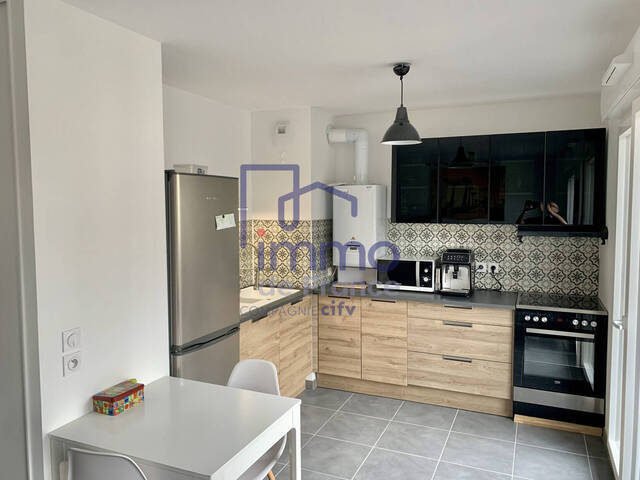 Vente Appartement 2 pièces 45.48 m² Bourgoin-Jallieu 38300