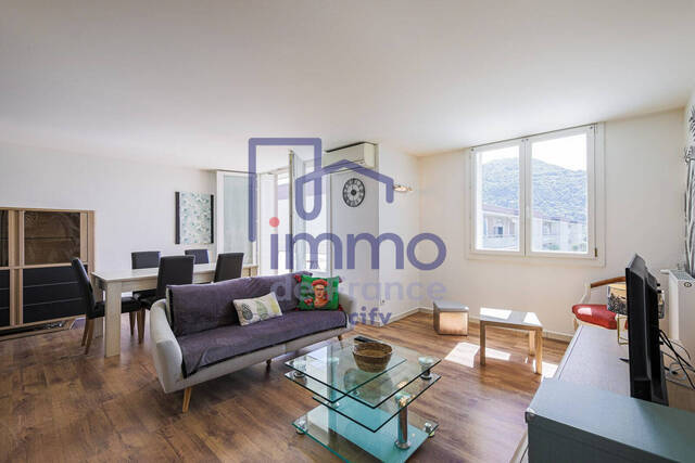 Vente Appartement 4 pièces 72 m² Saint-Martin-d'Hères 38400