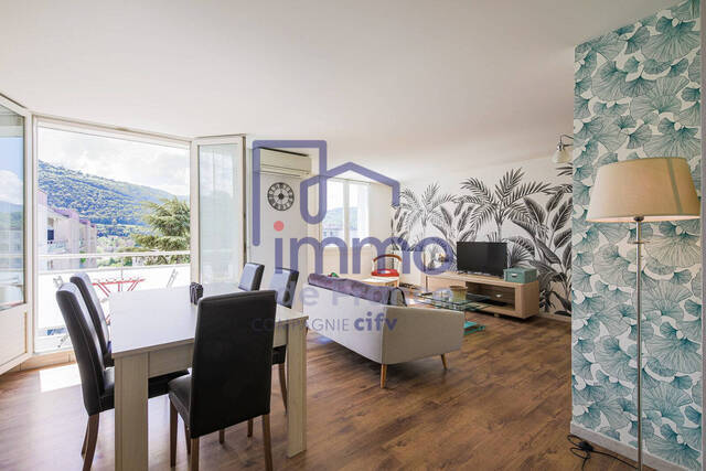 Vente Appartement 4 pièces 72 m² Saint-Martin-d'Hères 38400