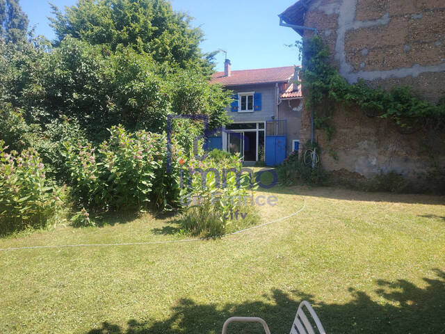 Vente Maison ancienne 8 pièces 216 m² Sainte-Anne-sur-Gervonde 38440
