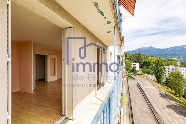 Vente Appartement 4 pièces 71 m² Voiron 38500
