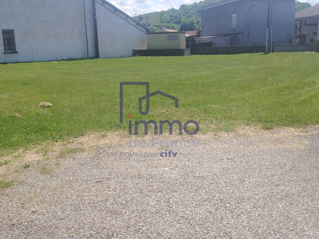 Sale Land constructible 1000 m² Sainte-Anne-sur-Gervonde 38440
