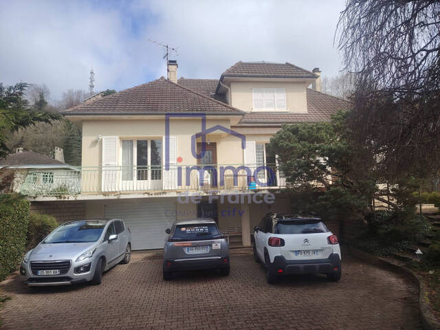 Vente Maison 8 pièces 156 m² Montceau 38300