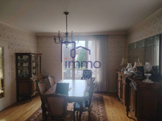 Vente Maison 8 pièces 156 m² Montceau 38300