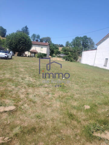 Sale Land constructible 1000 m² Sainte-Anne-sur-Gervonde 38440