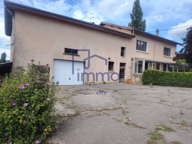 Sale House ferme 6 rooms 158 m² Beauvoir-de-Marc 38440