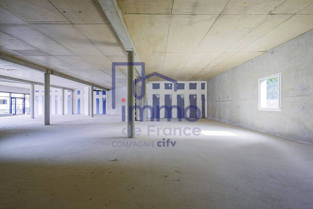Vente Local commercial 298 m² Voiron 38500