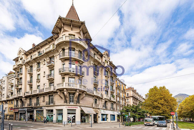 Sale Apartment 2 rooms 77.42 m² Grenoble 38000