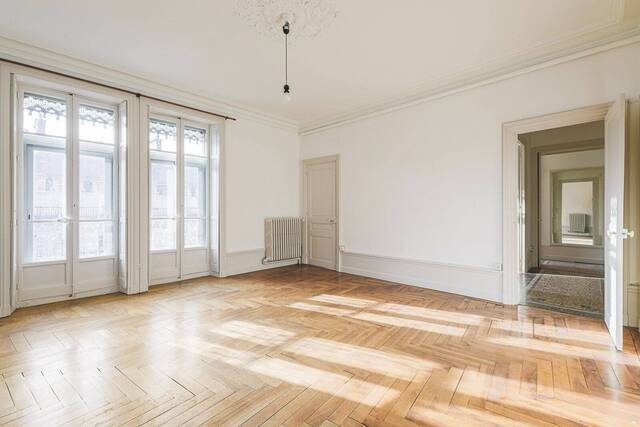 Location Appartement 4p+c 123.7 m² Grenoble 38000