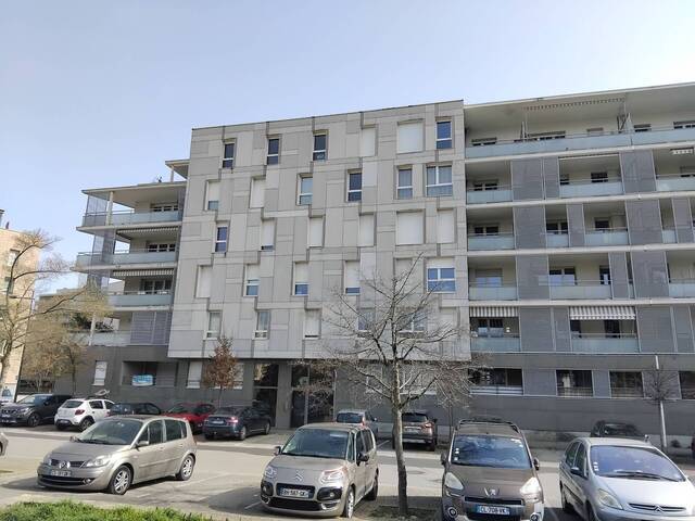 Location Appartement 3 pièces 68.37 m² Saint-Martin-d'Hères 38400