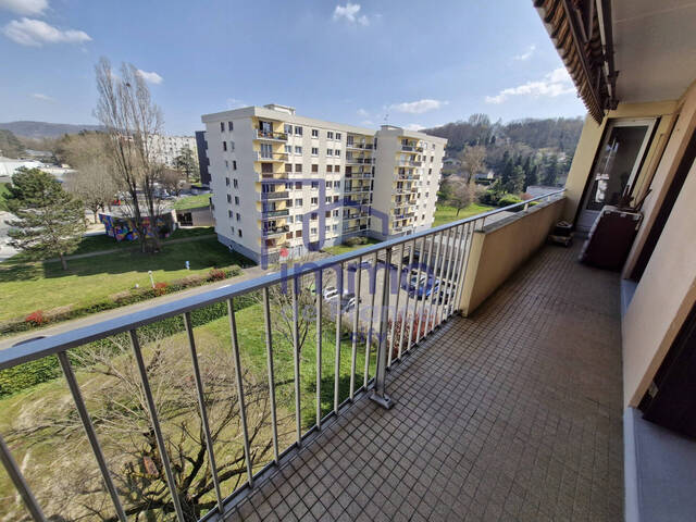Vente Appartement 4 pièces 103.86 m² Bourgoin-Jallieu 38300