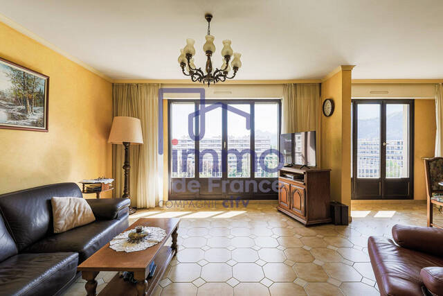 Vente Appartement 5 pièces 111 m² Échirolles 38130