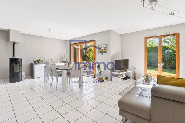 Vente Maison 5 pièces 114 m² Bourgoin-Jallieu 38300