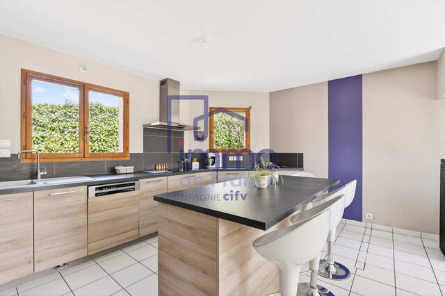 Vente Maison 5 pièces 114 m² Bourgoin-Jallieu 38300