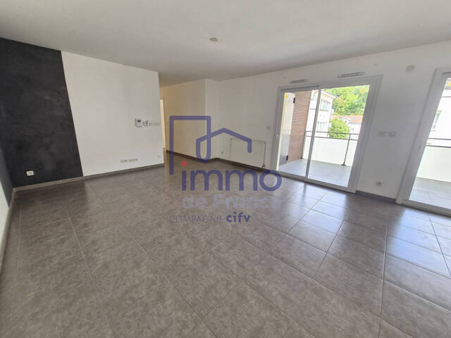 Sale Apartment 3 rooms 75.37 m² Maubec 38300