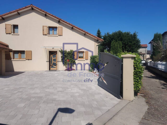Vente Maison villa 7 pièces 169 m² Saint-Jean-de-Bournay 38440