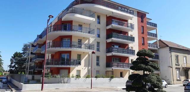 Location Appartement t3 61 m² Bourgoin-Jallieu 38300