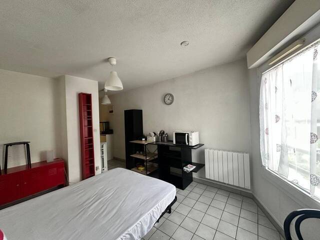 Location Appartement studio 1 pièce 18 m² Grenoble 38000