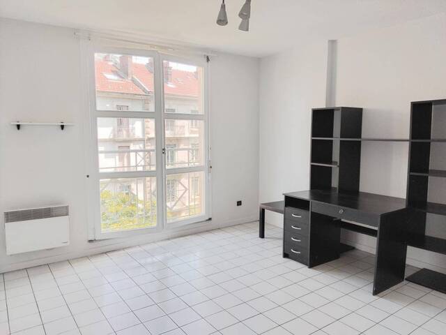 Location Appartement studio 1 pièce 21 m² Grenoble 38000