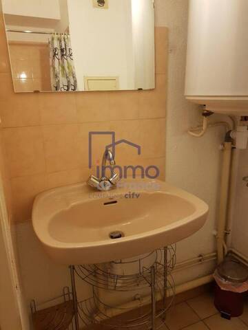 Vente Appartement studio 1 pièce 16 m² Grenoble 38000 Centre-ville - Victor Hugo