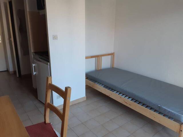Location Appartement studio 1 pièce 16 m² Grenoble 38100