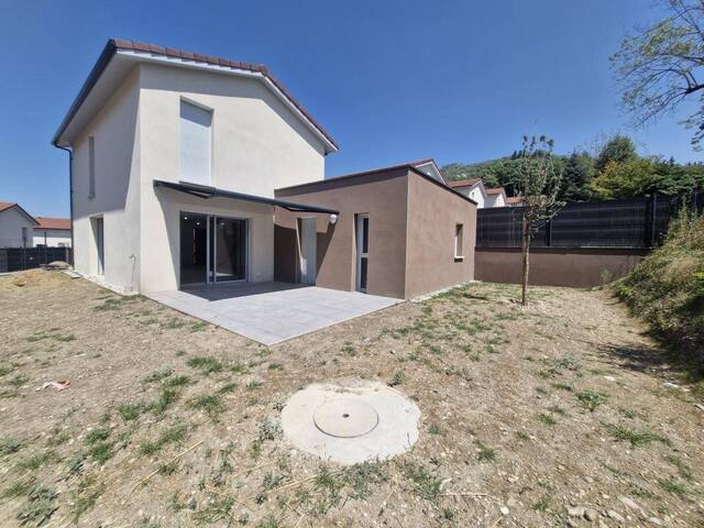 Location Maison individuelle 5 pièces 109 m² Bourgoin-Jallieu 38300