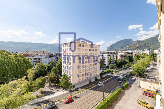 Vente Appartement 4 pièces 65 m² Grenoble 38100