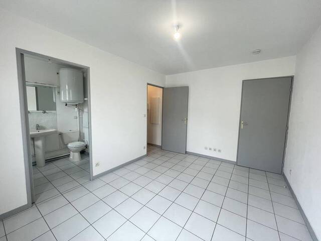 Location Appartement studio 1 pièce 19 m² Grenoble 38000 JEAN JAURES