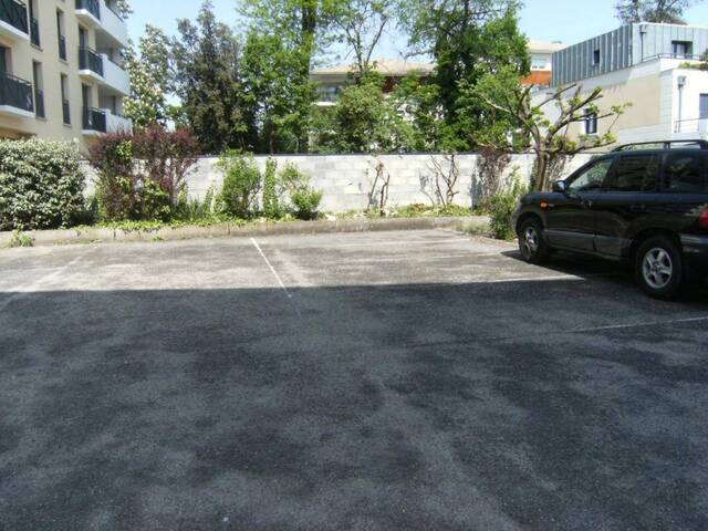 Location stationnement parking externe à Talence (33400) Lycee