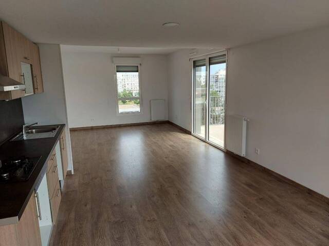 Location Appartement t3 75 m² Bordeaux (33300)