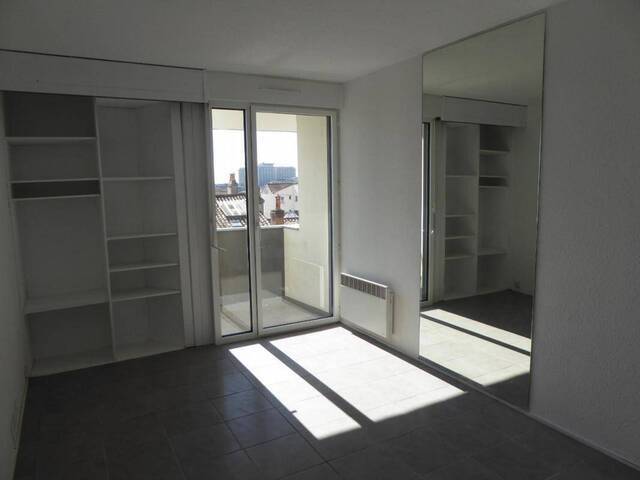 Location Appartement studio 1 pièce 16 m² Bordeaux (33000) Saint-Augustin 3