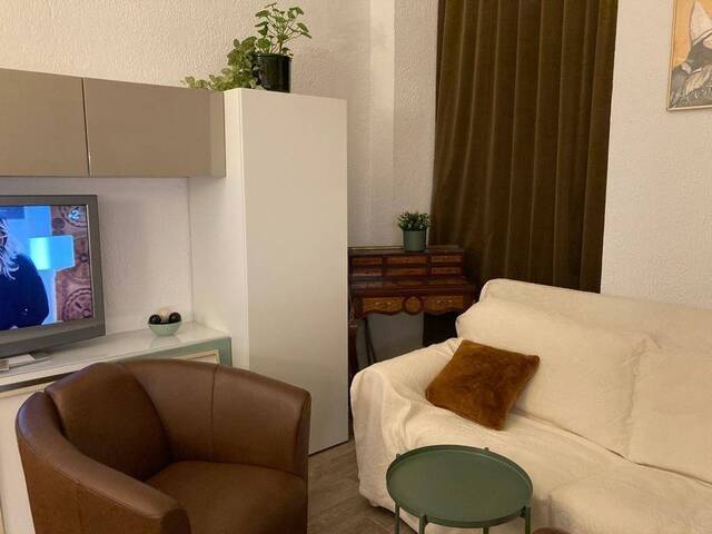 Vente Appartement studio 1 pièce 27 m² Bordeaux (33800) Capucins-Victoire 1