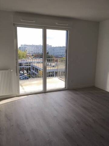 Vente Appartement studio 1 pièce 35 m² Bordeaux (33300)