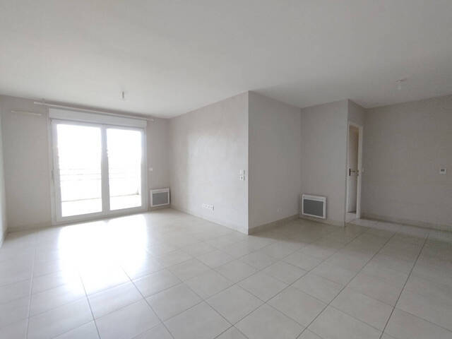 Location Appartement 3 pièces 60.7 m² Marseille 8e Arrondissement (13008)