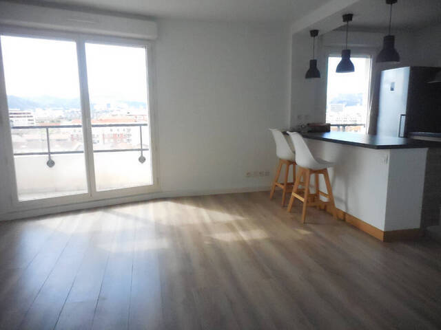 Location appartement 2 pièces 48.78 m² à Marseille 8e Arrondissement (13008)