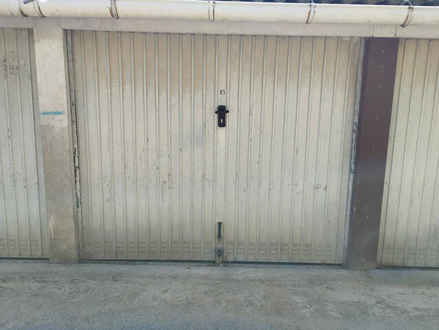 Location stationnement parking / box à Aubagne (13400)