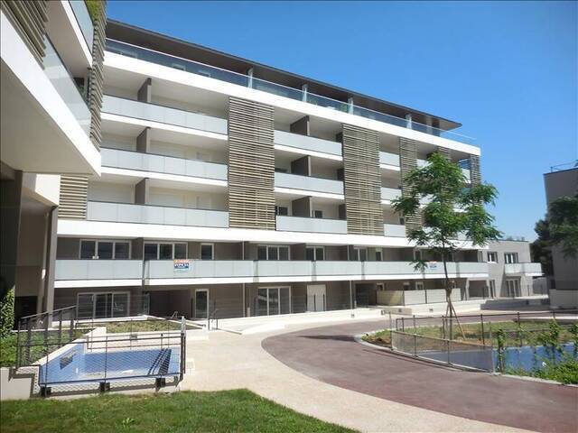 Location Appartement 3 pièces 60.9 m² Marseille 8e Arrondissement (13008)