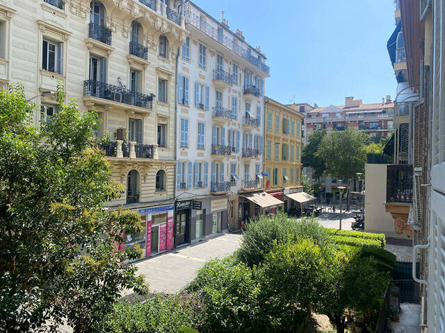 Vente appartement 4 pièces 76 m² à Nice (06000)