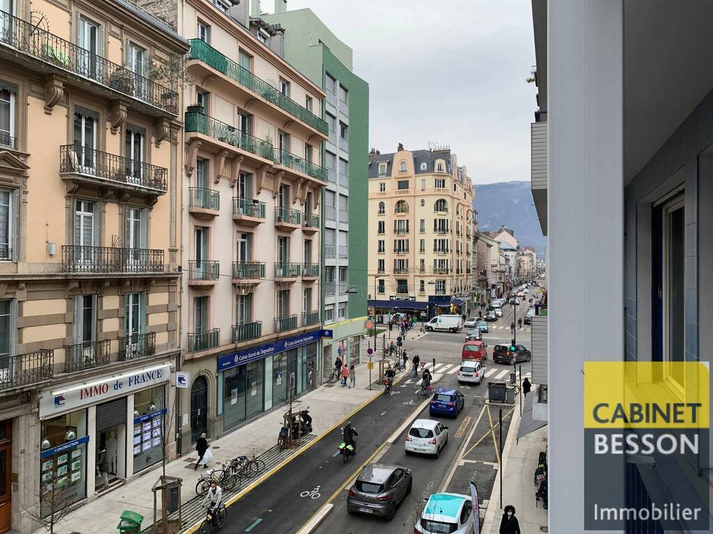 Location Local bureaux Grenoble 38000 CENTRE VILLE / BERRIAT