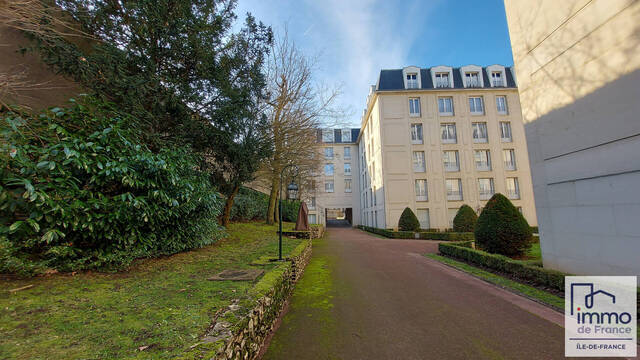 Vente Appartement 4 pièces 94.5 m² Versailles (78000)